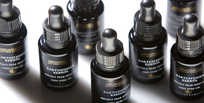 Guido Schroeder fotografiert Argand'Or Cosmetic Produkte